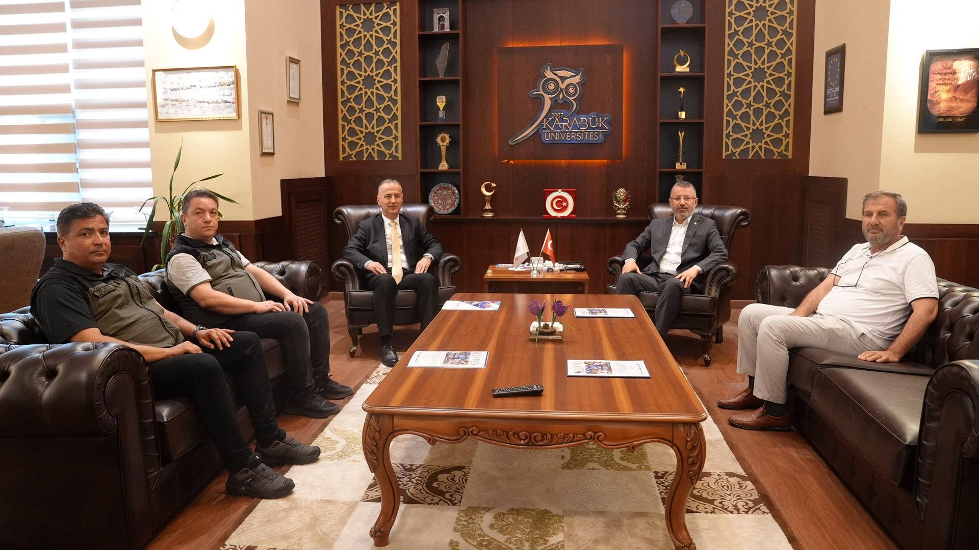 Zonguldak Orman Bölge Müdürü Halil Oflu’dan KBÜ Rektörü Prof. Dr. Fatih Kırışık’a Ziyaret
