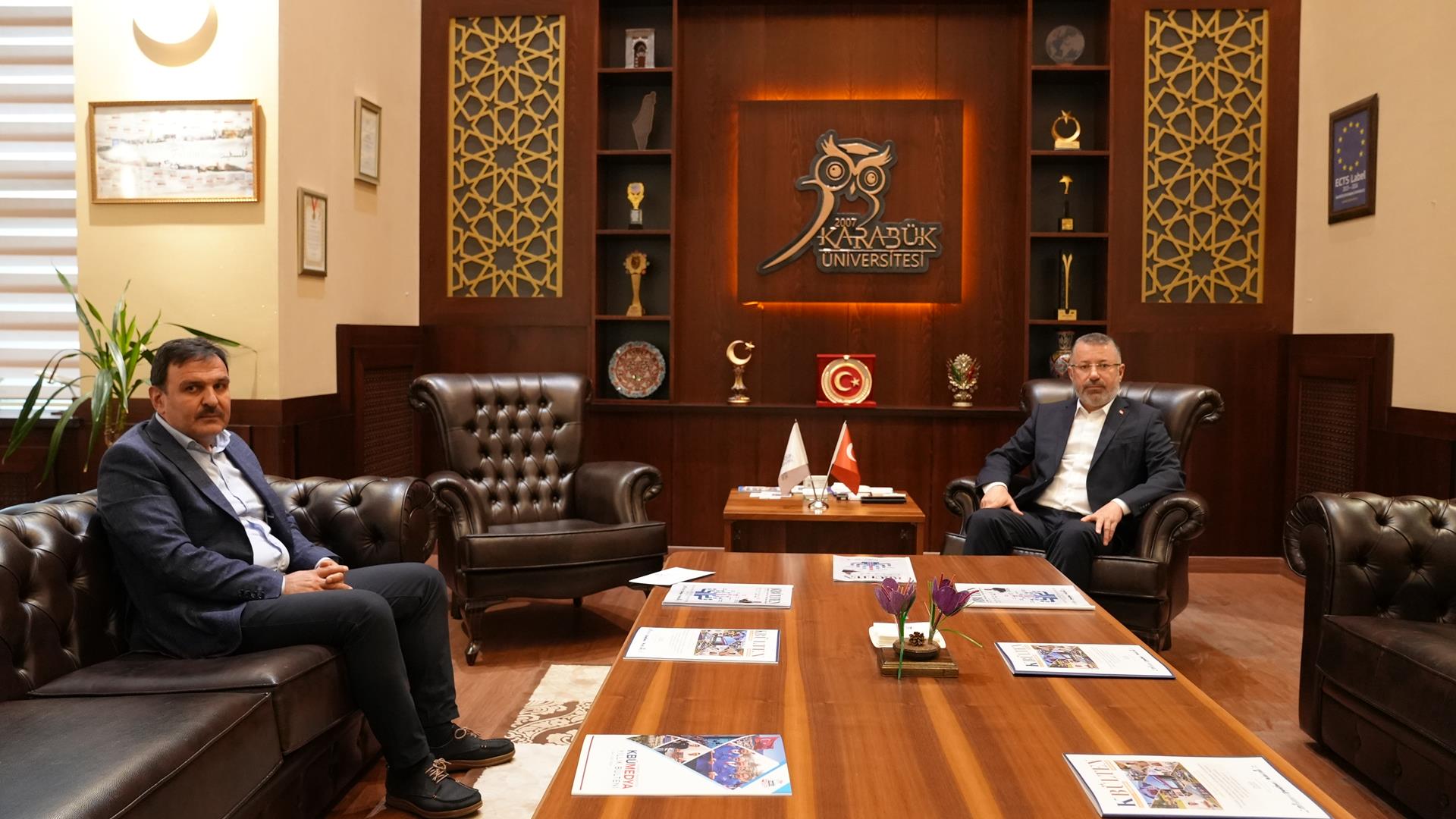 Memur-Sen Karabük Şube Başkanı Zeki Öz’den Rektör Kırışık’a Ziyaret