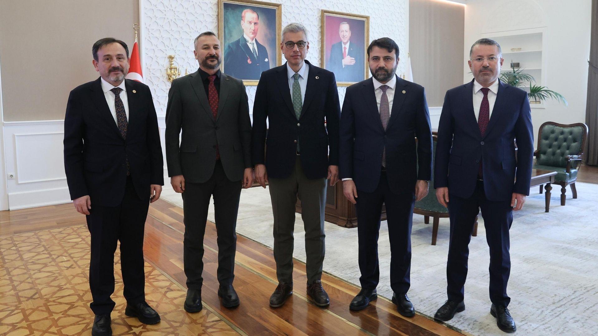 Karabük Heyetinden Sağlık Bakanı Prof. Dr. Kemal Memişoğlu'na Ziyaret