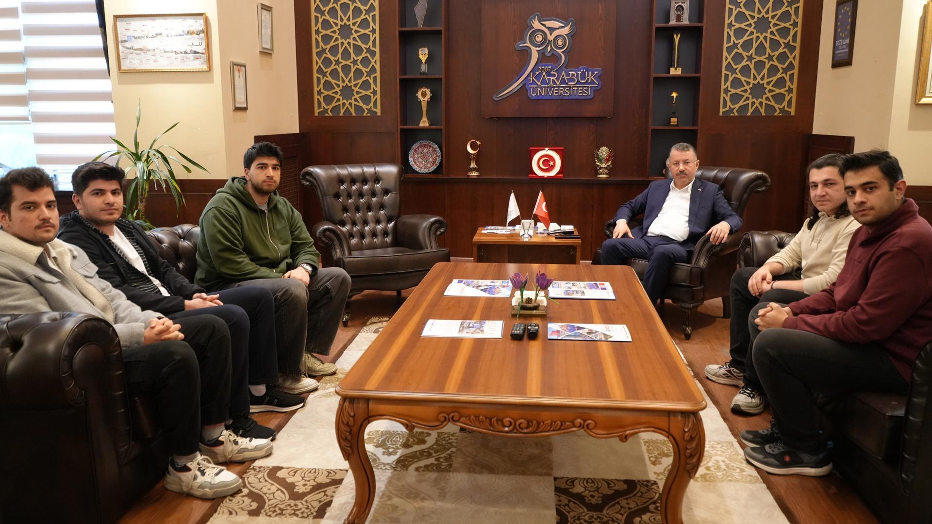 Rektör Prof. Dr. Fatih Kırışık Evrenos Takımı ile Bir Araya Geldi