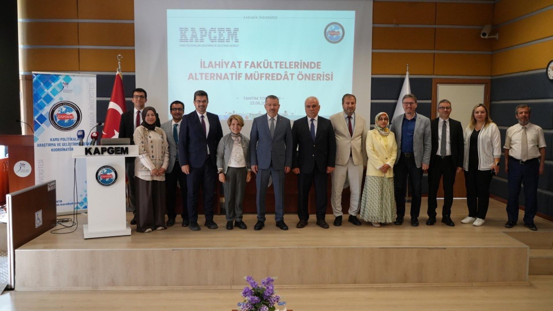KBÜ KAPGEM, İlahiyat Eğitimine Yönelik Alternatif Müfredat Raporunu Tanıttı