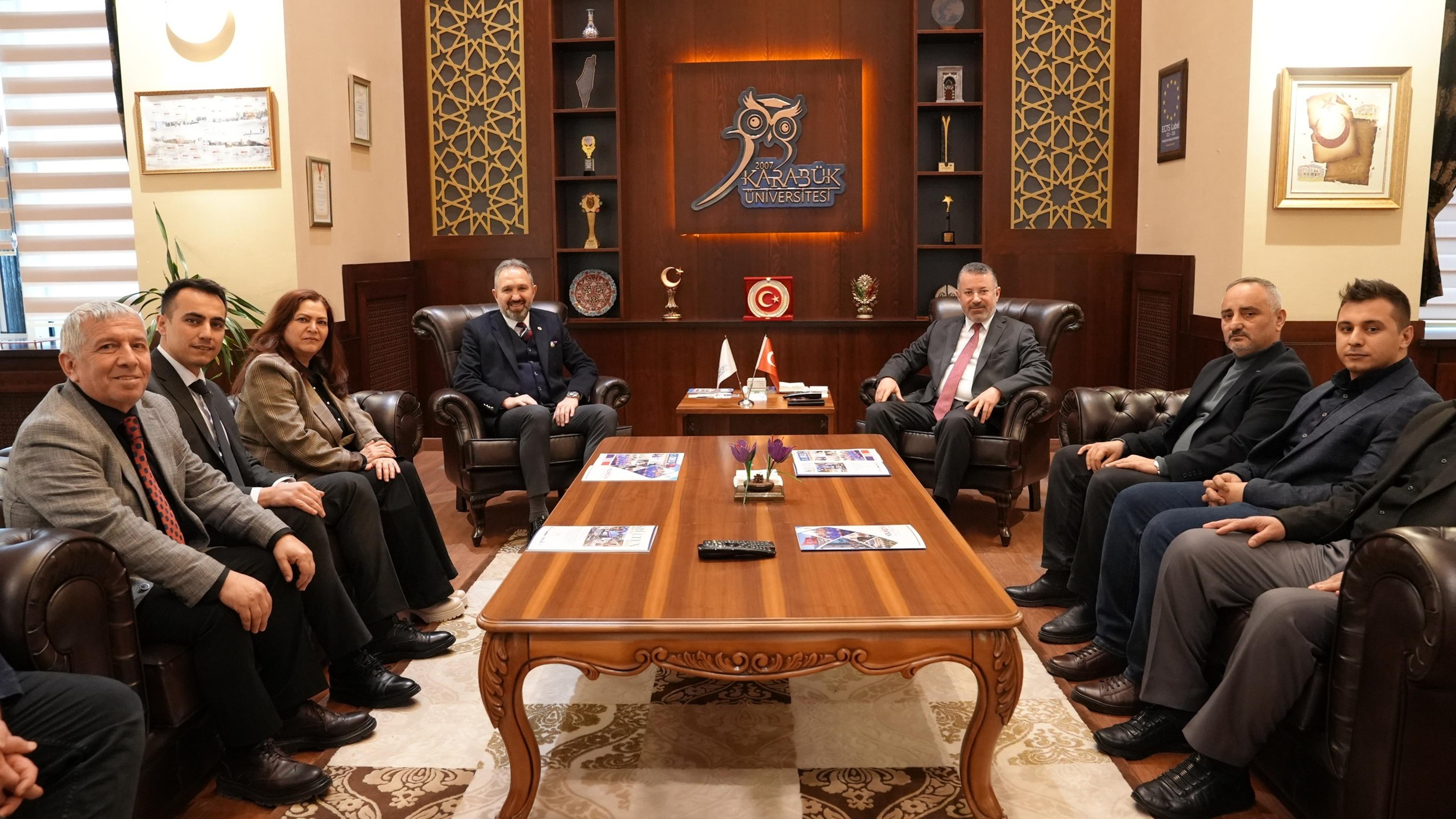 Türkiye Kamu-Sen ve TÜRKAV Karabük Temsilcilerinden Rektör Prof. Dr. Fatih Kırışık’a Ziyaret