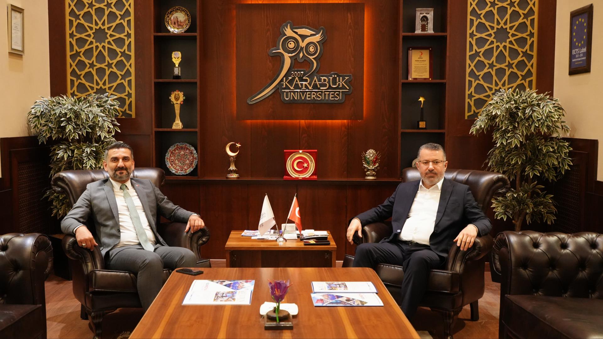 Safranbolu AK Parti İlçe Başkanı Yasin Aydın’dan KBÜ Rektörü Kırışık’a Ziyaret